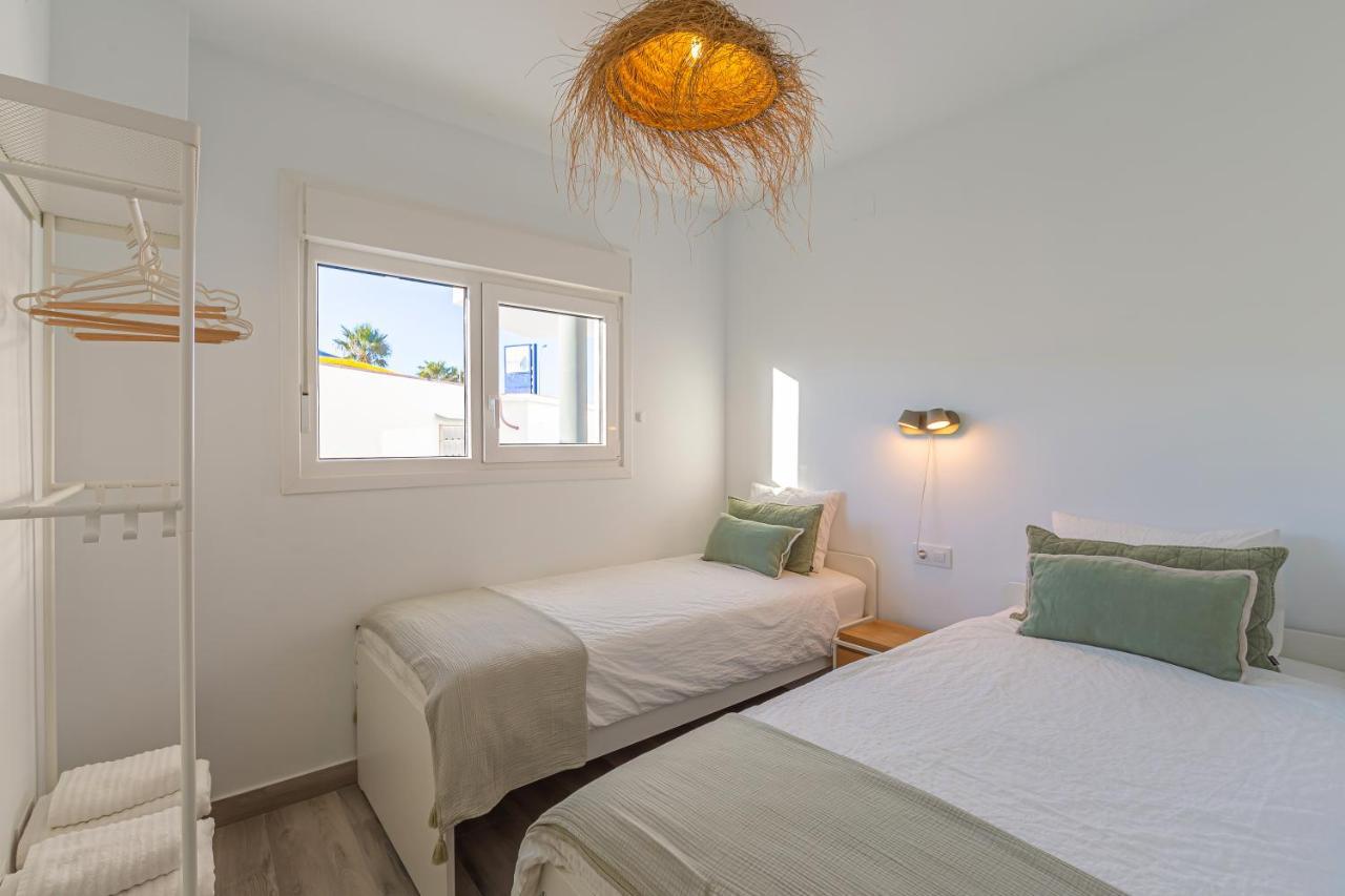 Apartmán Jardin, Piscina Y Fibra Optica - Simplytarifa Exteriér fotografie